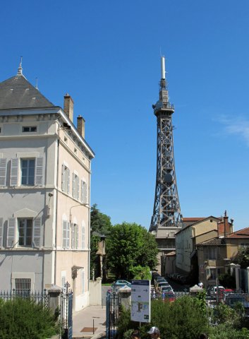 06-02-Lyon-13-0038-Tour-Metallique