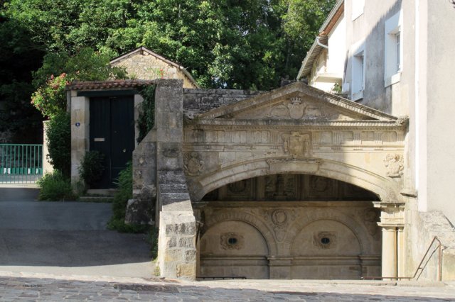 07-09-Fontenay-50-0179-Fontenay-Grande-Fontaine