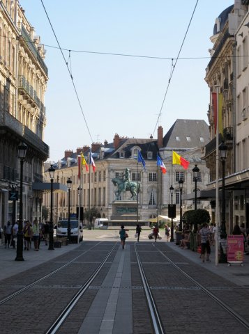 07-25-Orleans-66-0343-Orleans.Rue-de-Republique